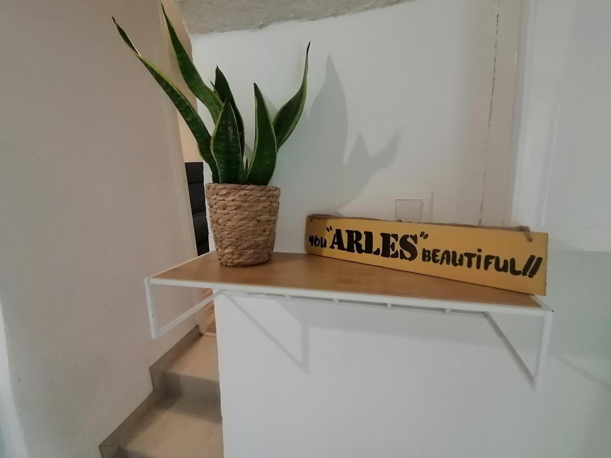 Apartment De Charme Au Coeur D'arles *